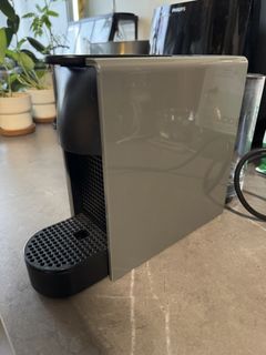 Nespresso Essenza Mini Coffee Machine with Aeroccino Milk Frother, TV ...