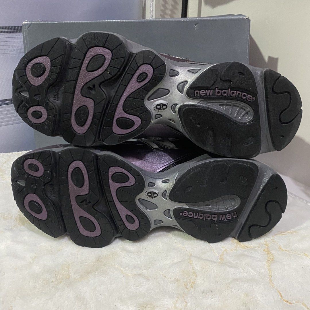 New Balance 1000 Dark Ice Wine (Category: Sneakers) located in Muntinlupa City. Submitted by brvzy (Listing ID 1469687800, Image 2). Description: No issue, used 2-3x, bought it few months ago, with box, rfs: masikip sakin.