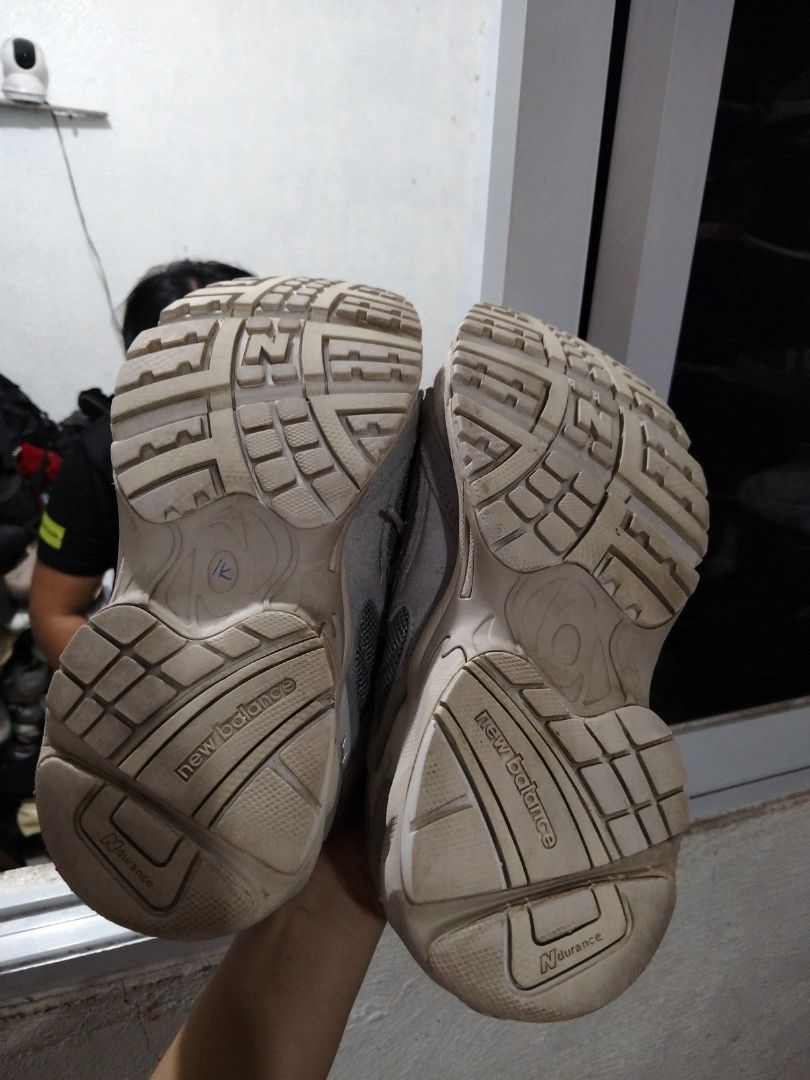 New Balance 725 (Category: Sneakers) located in El Salvador. Submitted by francheskaukayukay (Listing ID 1469634596, Image 3). Description: .