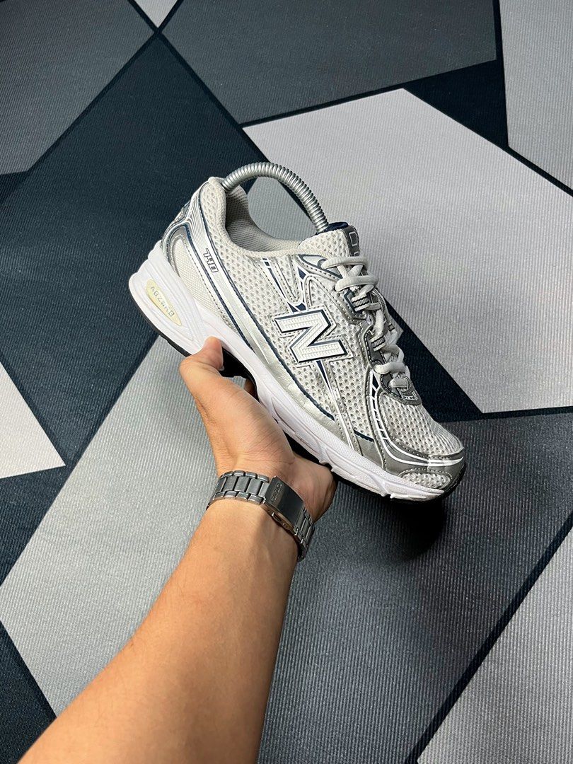 New Balance 740 v2 7 us womens (Category: Sneakers) located in Butuan. Submitted by jacobfrost (Listing ID 1469723148, Image 1). Description: 7 us womens 38 eur Excellent condition minor sign of usage Authentic 1500.