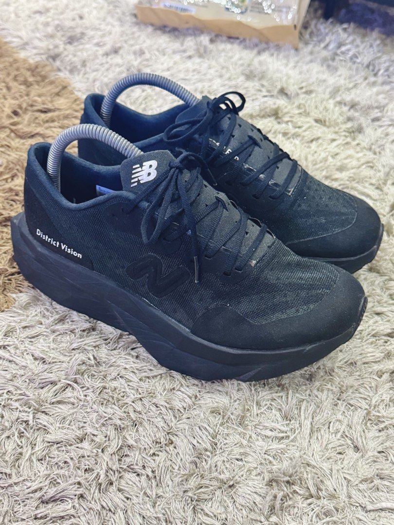 NEW BALANCE SC ELITE DISTRICT VISION (Category: Sneakers) located in Manila. Submitted by visvim24 (Listing ID 1469625821, Image 2). Description: sz 7.5 mens 8.5 wmns complete with box 140 km mileage srp is 19k.