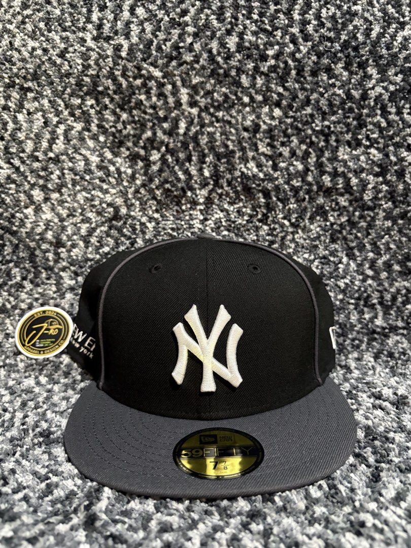 New Era NY Yankees Black Label Size 7 7/8 (Category: Caps & Hats) located in Caloocan City. Submitted by jko_247 (Listing ID 1469578170, Image 1). Description: New Era New York Yankees Black Label FW25 Piping 59FIFTY Fitted hat Size 7 7/8 (62.5cm) for Big Head NEW ERA JAPAN EXCLUSIVE RELEASE(Brand New) *It comes with a New Era Paper bag & New Era Cap liner SRP: 6,820yen (₱2,649) Price: ₱1,800 only.