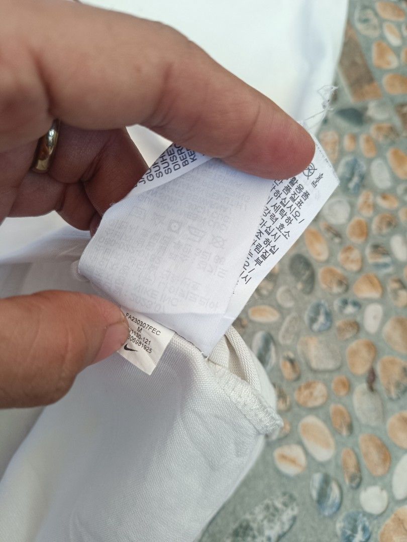 NIKE ACG SHIRT (Category: Tshirts & Polo Shirts ) located in Bulacan. Submitted by moybilog (Listing ID 1469660979, Image 3). Description: .