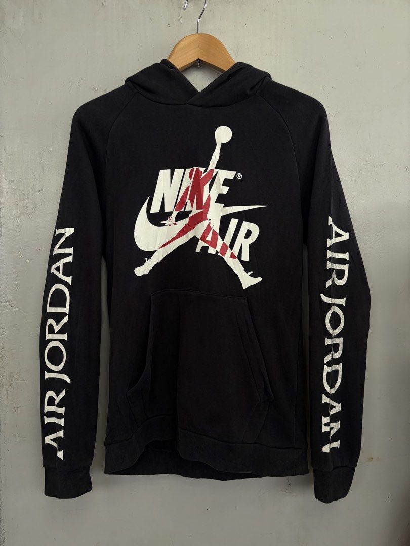 Nike Air Jordan Classic Pullover Hoodie (Category: Hoodies) located in Tacurong. Submitted by kmthrift19 (Listing ID 1469693022, Image 1). Description: Dimes: W19.2×L26 ‎Size on tag: Small(up to medium) ‎Condition: 9/10 ‎Issue: None.