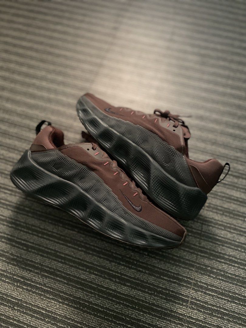 Nike AVA Rover (Category: Sneakers) located in Iloilo. Submitted by chillbill11 (Listing ID 1469719230, Image 2). Description: Authentic/Original/Legit Brand new Never been worn With box and papers.