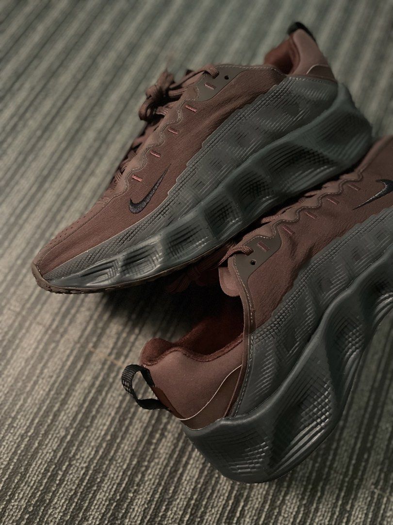 Nike AVA Rover (Category: Sneakers) located in Iloilo. Submitted by chillbill11 (Listing ID 1469719230, Image 3). Description: Authentic/Original/Legit Brand new Never been worn With box and papers.