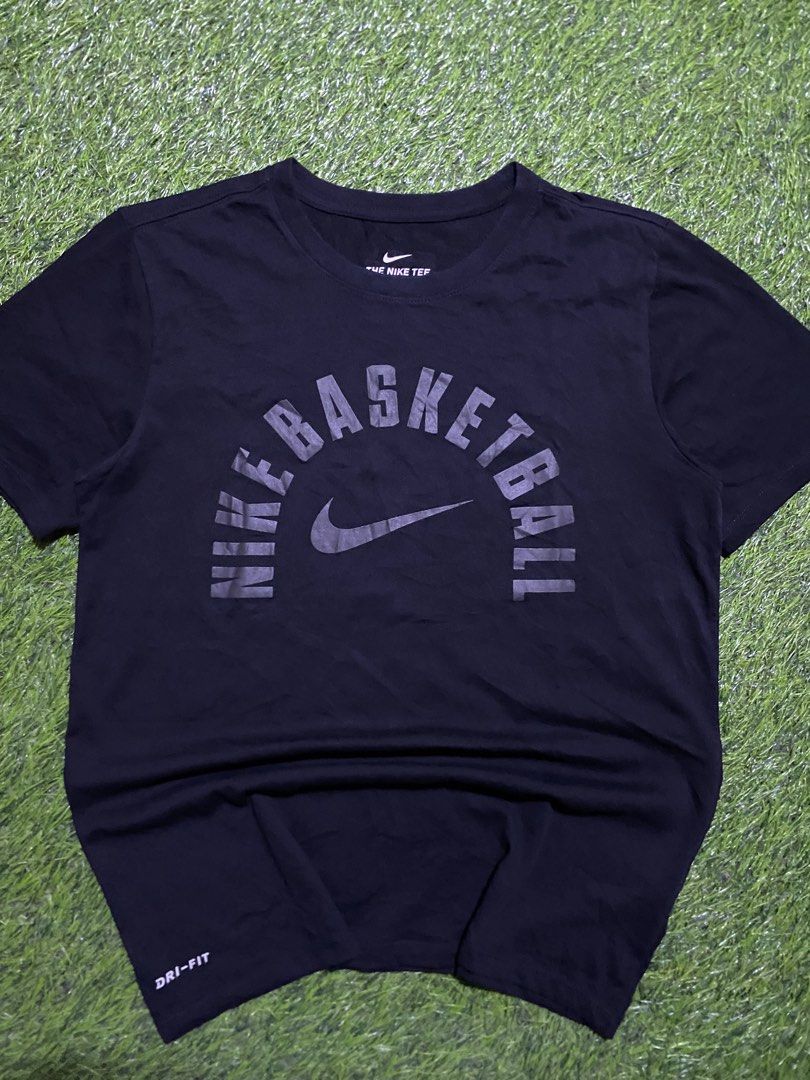 NIKE BASKETBALL (Category: Tshirts & Polo Shirts ) located in Manila. Submitted by niftythrifttt (Listing ID 1469722599, Image 3). Description: NIKE (DRI FIT) SIZE M WIDTH - 19 LENGTH - 26.5 COLOR RATE 9.5 EXCELLENT CONDI NO ISSUE.