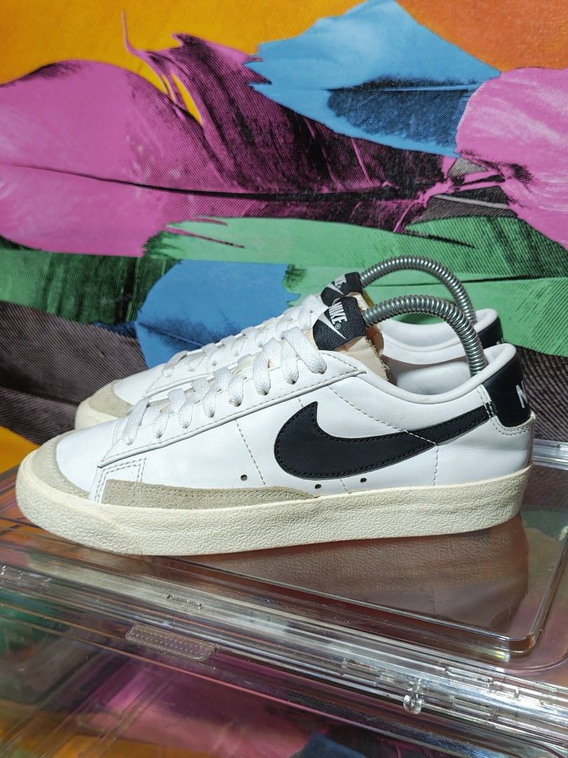 Nike Blazer Low '77 Vintage White Black (Category: Sneakers) located in Dulag. Submitted by konswelosesilyamariya18 (Listing ID 1469608684, Image 1). Description: - Color: White leather with black swoosh and off-white midsole - Design: Suede toe overlays and vintage exposed foam tongue - Size: US 7.5 / UK 5 / EUR 38.5 - Condition: Worn a few times, soles still have plenty of life left - Includes: Clean white laces.