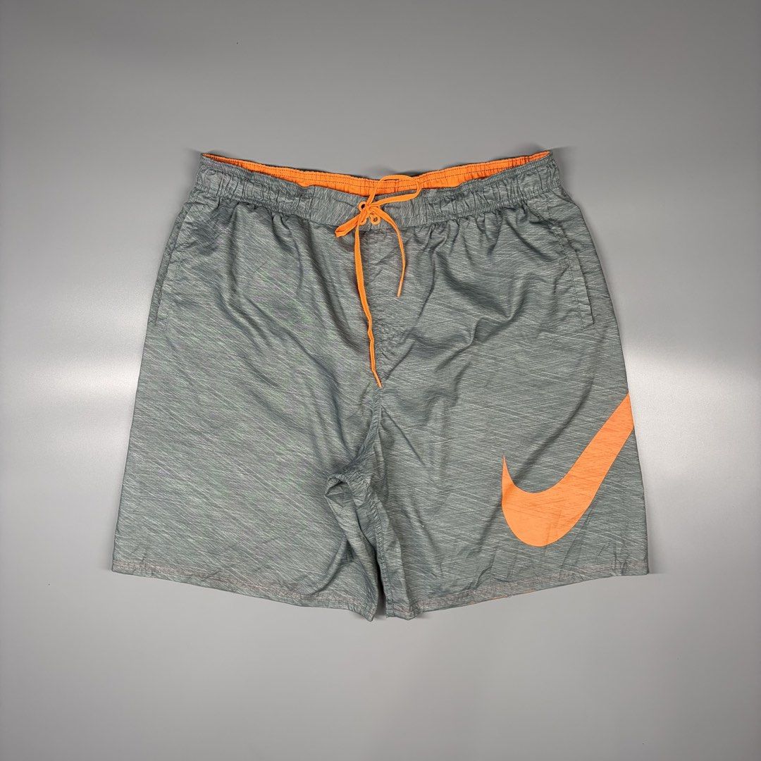 Nike Boardwalk Big Logo (Category: Activewear) located in Cavite. Submitted by onebeancent (Listing ID 1469720190, Image 2). Description: Size: XL (36 to 42 Waistline) Dimension: 19" Length Color: Light Green Color Rate: 10/10 Issue: None Condition: Almost new‼️ Price: 680 Additional Shipping Fee (J&T Small Pouch) 75php Luzon 100php visayas 120php mindanao.