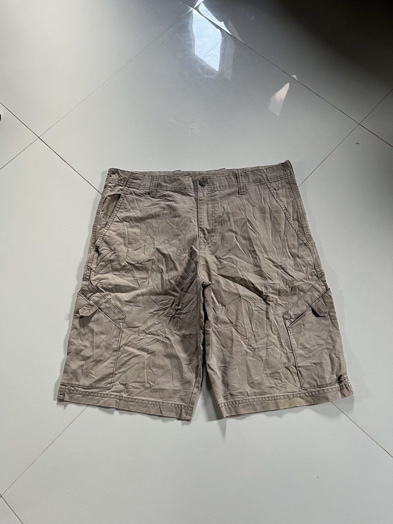 nike cargo short (Category: Shorts) located in San Simon. Submitted by wegintal (Listing ID 1469612392, Image 1). Description: nike cargo short waist:34-36 length: 22.5 hem: 11.7 needs wash missing button sa right side ₱500 shipped.