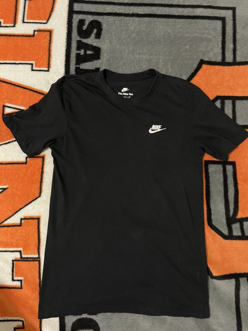Nike Club Tee (Category: Tshirts & Polo Shirts ) located in Manila. Submitted by yzeets (Listing ID 1469655444, Image 1). Description: Nike Club Tee Size Small ₱ 495.