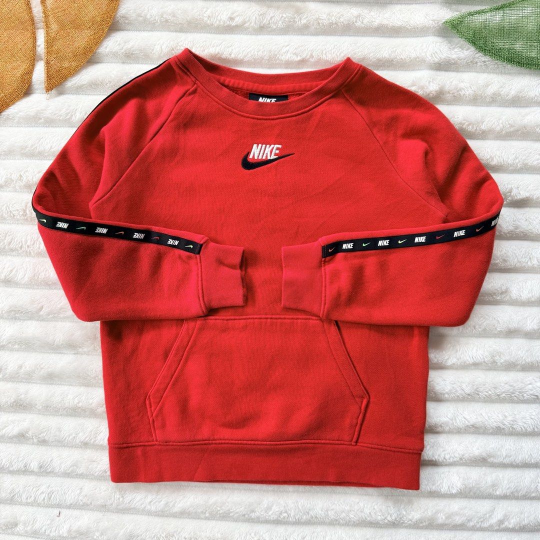 Nike crew neck 5 yrs old (Category: Babies & Kids Fashion) located in La Trinidad. Submitted by true_kidsclothing (Listing ID 1469706902, Image 2). Description: .