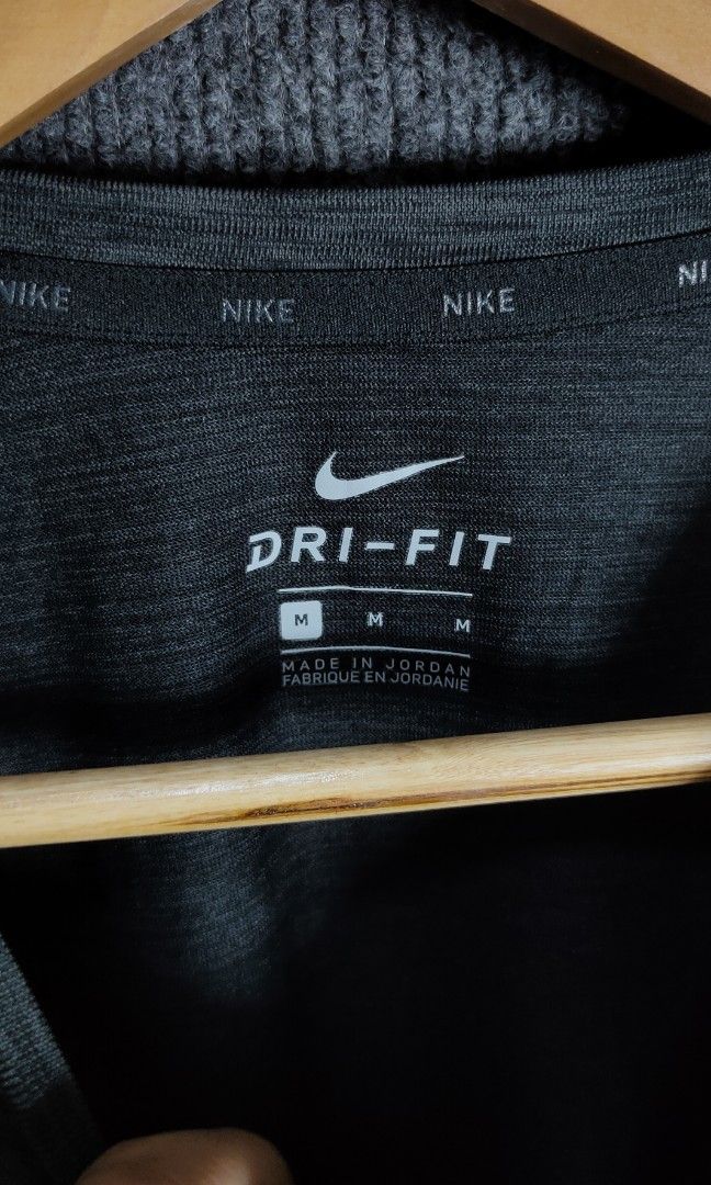 Nike Dri-fit (Category: Tshirts & Polo Shirts ) located in Bolinao. Submitted by tokiya. (Listing ID 1469580621, Image 3). Description: Nike Dri-fit (Pang running/workout) Size Medium 20.5x28.