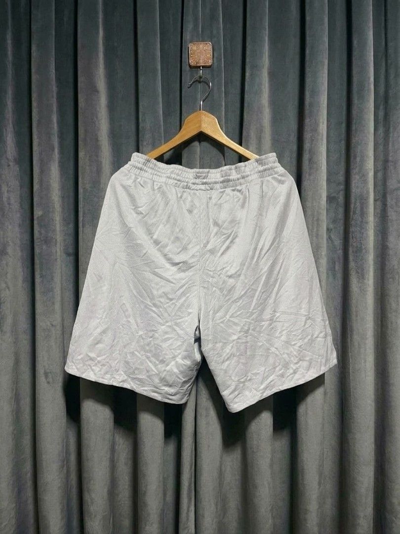 Nike Drifit Basketball Shorts (Category: Shorts) located in Manila. Submitted by realjude (Listing ID 1469597780, Image 3). Description: Thick fabric, comes with complete tags; size M, but can also fit a large—it’s a free-size fit..