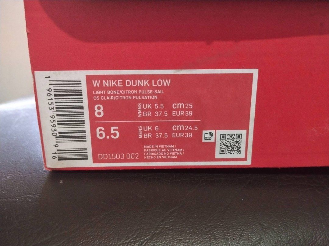 Nike Dunk Low - Size 39 (Category: Sneakers) located in Paranaque City. Submitted by j.garcia (Listing ID 1469751234, Image 3). Description: Nike Dunk Low Light Bone / Citron Pulse / Sail Size 39 Barely used, like new, mint condition Authentic .