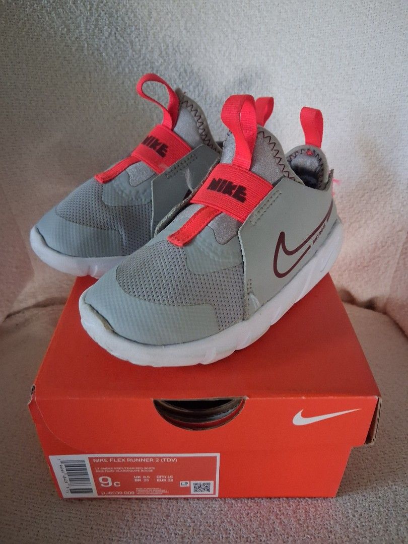 Nike Flex Runner 2 (Category: Babies & Kids Fashion) located in Makati City. Submitted by karamazob006 (Listing ID 1469652036, Image 1). Description: for sale Nike Flex Runner 2 9c (fits 3-4yo) used only a few times 1k.