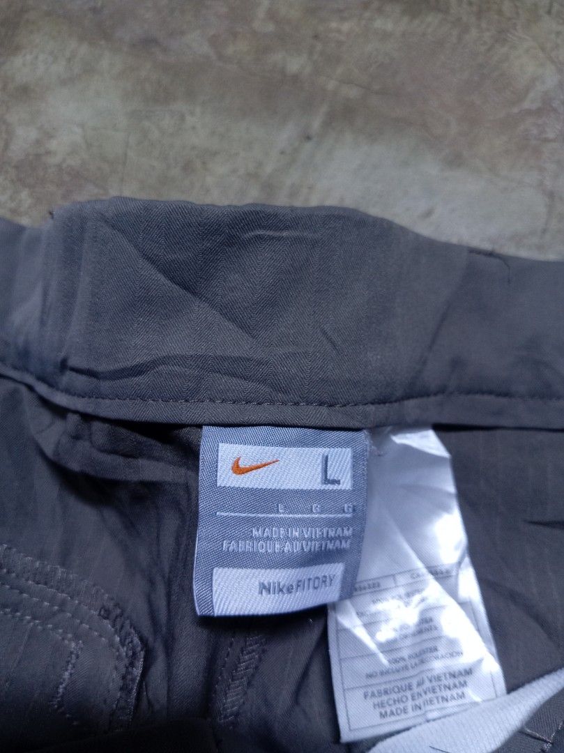 Nike golf shorts vintage (Category: Activewear) located in Sindangan. Submitted by barak_ukay (Listing ID 1469709265, Image 2). Description: Good condition No issue Like brand new.