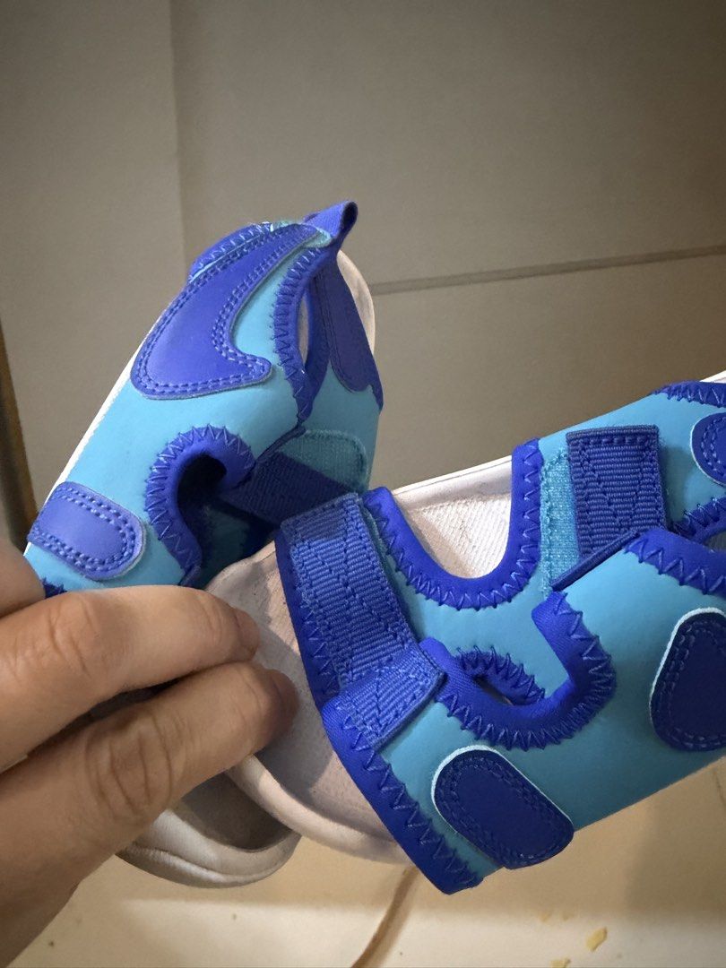 NIKE KIDS BLUE SANDALS (us 11c) (Category: Babies & Kids Fashion) located in Lipa City. Submitted by upcycle_alley (Listing ID 1469650723, Image 3). Description: .