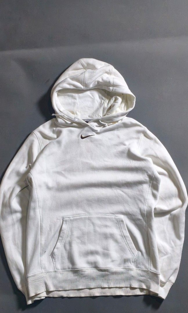 Nike Midswoosh (Category: Hoodies) located in Toledo. Submitted by thejosepharchiveonig (Listing ID 1469711633, Image 1). Description: 21W | 26L boxy fittings issue:needs deep wash , pinhole , embroided swoosh is na bleached.