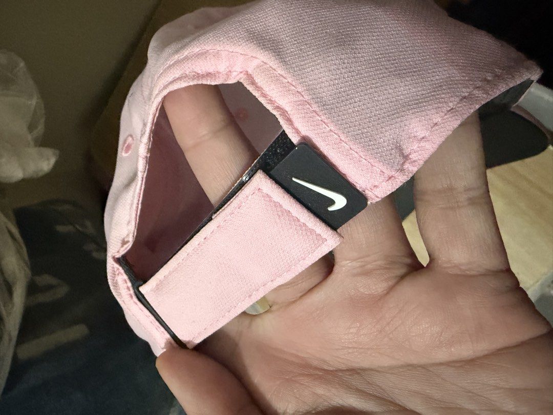 Nike Pink Cap (Category: Caps & Hats) located in Makati City. Submitted by blackxmilk (Listing ID 1469625612, Image 3). Description: .