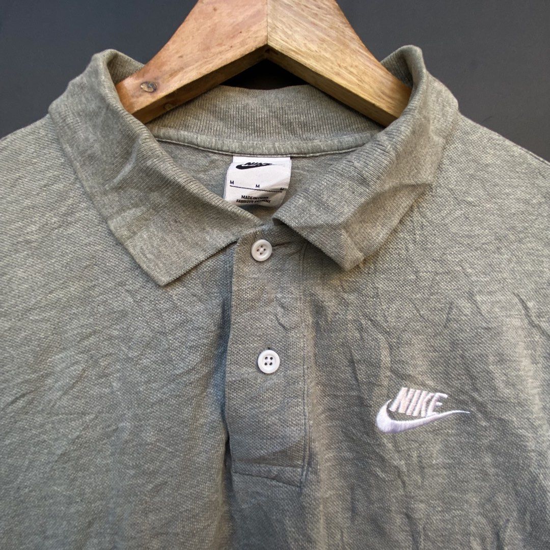 Nike Polo Shirt (Category: Tshirts & Polo Shirts ) located in Manila. Submitted by thrift2rich (Listing ID 1469697891, Image 2). Description: .