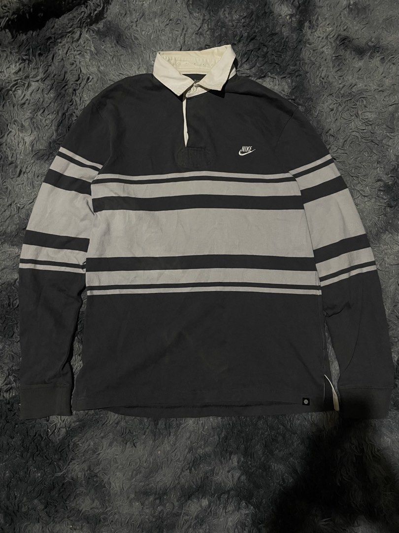 Nike Rugby Polo Gray (Category: Coats, Jackets and Outerwear) located in Mandaluyong City. Submitted by _yuujjj (Listing ID 1469692399, Image 1). Description: NIKE RUGBY POLO GRAY SIZE – L WIDTH - 20 LENGTH – 29 PRICE: 649.