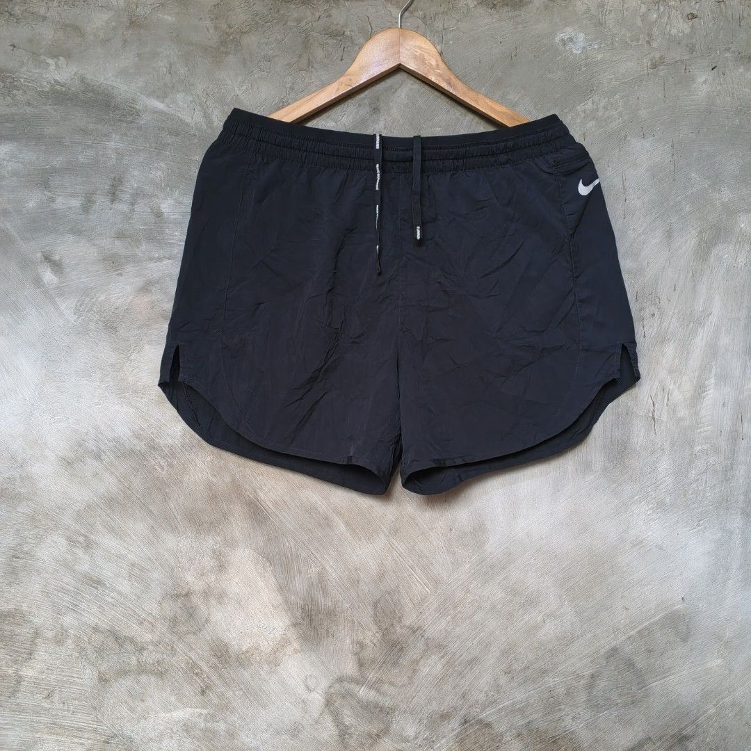 NIKE RUNNING SHORT (Category: Shorts) located in Polomolok. Submitted by cjramada (Listing ID 1469615458, Image 1). Description: NIKE RUNNING SHORT ‎ ‎Excellent Condition ‎Size - Large ‎Waistline - 31-33 Length - 14 ‎Color Rate - 9.8/10 ‎No Issues 💯 ‎Reflectorize Logo ‎ ‎₱549+SF📩.