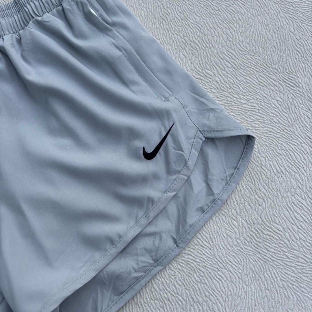 Nike Running Short (Category: Shorts) located in Baybay. Submitted by thrift.ed2023 (Listing ID 1469626269, Image 2). Description: Nike Running Short 24” to 28” Waistline 13” Length No Issue Need Wash Good as New .