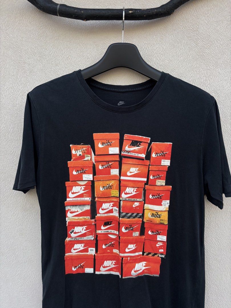 Nike Shirt (Category: Tshirts & Polo Shirts ) located in Baybay. Submitted by thrift.ed2023 (Listing ID 1469621891, Image 2). Description: Nike Shirt Small to Medium 18x28 No Issue Need Wash Good as New .