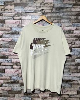 (Category: ) located in . Submitted by wewearworn (Listing ID 1469611153, Image 1). Description: .