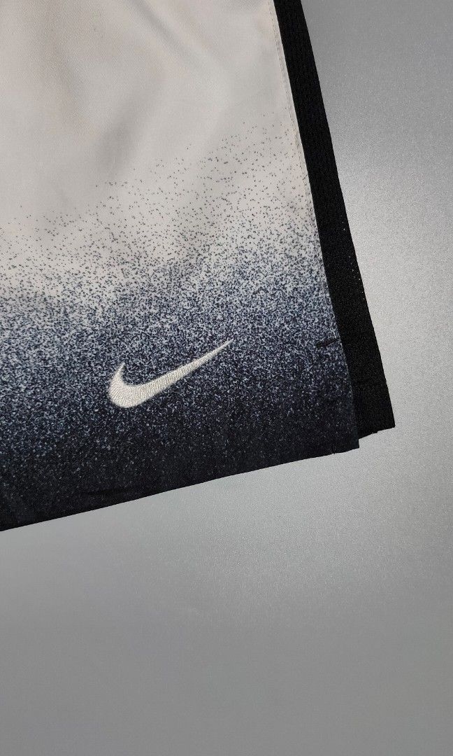Nike Shorts (Category: Shorts) located in Bolinao. Submitted by tokiya. (Listing ID 1469611459, Image 3). Description: Nike Size 30x18 Excellent Condition No Issue.