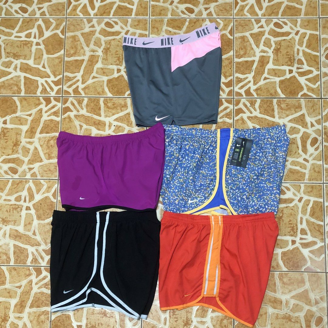 Nike Shorts (Category: Activewear) located in Pontevedra. Submitted by lyra.bp (Listing ID 1469714927, Image 1). Description: Price starts at ₱300 Posting individual tomorrow .
