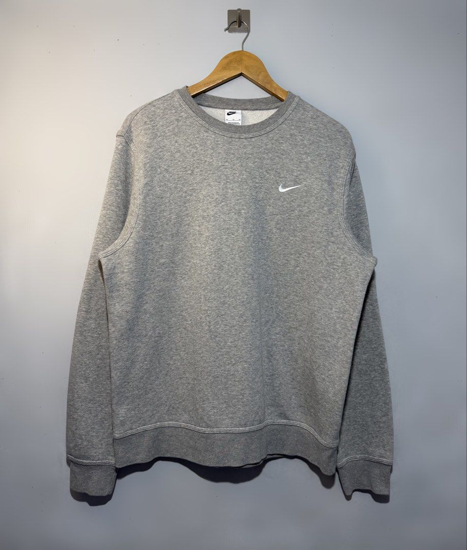 Nike Side Swoosh Crewneck (Category: Hoodies) located in Calauan. Submitted by qual1thrifty.stuff (Listing ID 1469684674, Image 1). Description: Nike Side Swoosh Crewneck Large - XL W23 L28 Excellent Flawless .