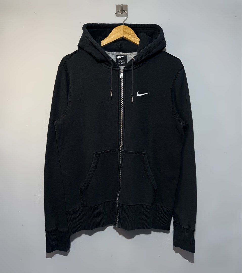Nike Side Swoosh Zip Up (Category: Hoodies) located in Calauan. Submitted by qual1thrifty.stuff (Listing ID 1469686785, Image 1). Description: Nike Side Swoosh Zip Up Medium Excellent Flawless.