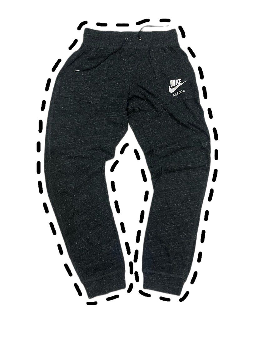 Nike sweatpants (Category: Joggers) located in San Jacinto. Submitted by clothcartelph (Listing ID 1469629465, Image 1). Description: Size: XL Width: 28-34 Length: 39 Leg hole: 6.5 Issue: ~ Color rate: 9.2/10.