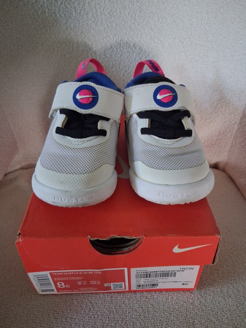 Nike Team Hustle (Category: Babies & Kids Fashion) located in Makati City. Submitted by karamazob006 (Listing ID 1469652656, Image 2). Description: for sale nike kids shoes Nike Team Hustle "Space Jam" sz 8c (fits 3-4yo) used only a few times 1k.