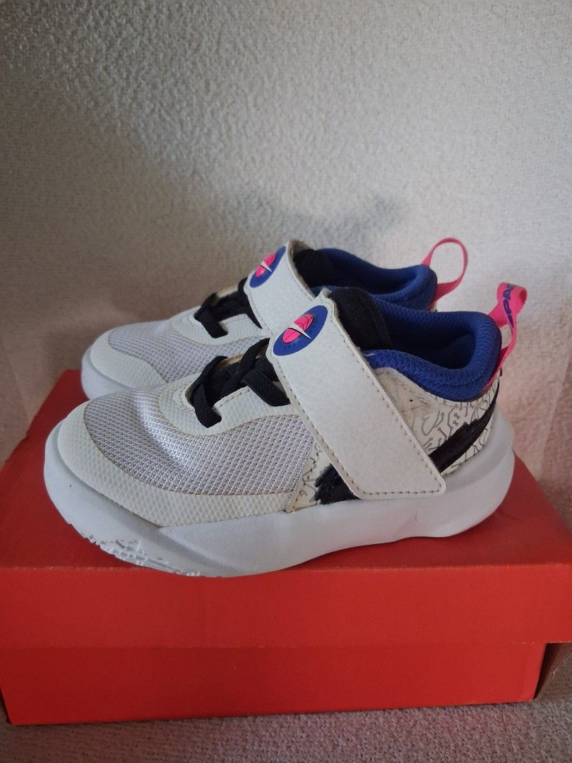 Nike Team Hustle (Category: Babies & Kids Fashion) located in Makati City. Submitted by karamazob006 (Listing ID 1469652656, Image 3). Description: for sale nike kids shoes Nike Team Hustle "Space Jam" sz 8c (fits 3-4yo) used only a few times 1k.
