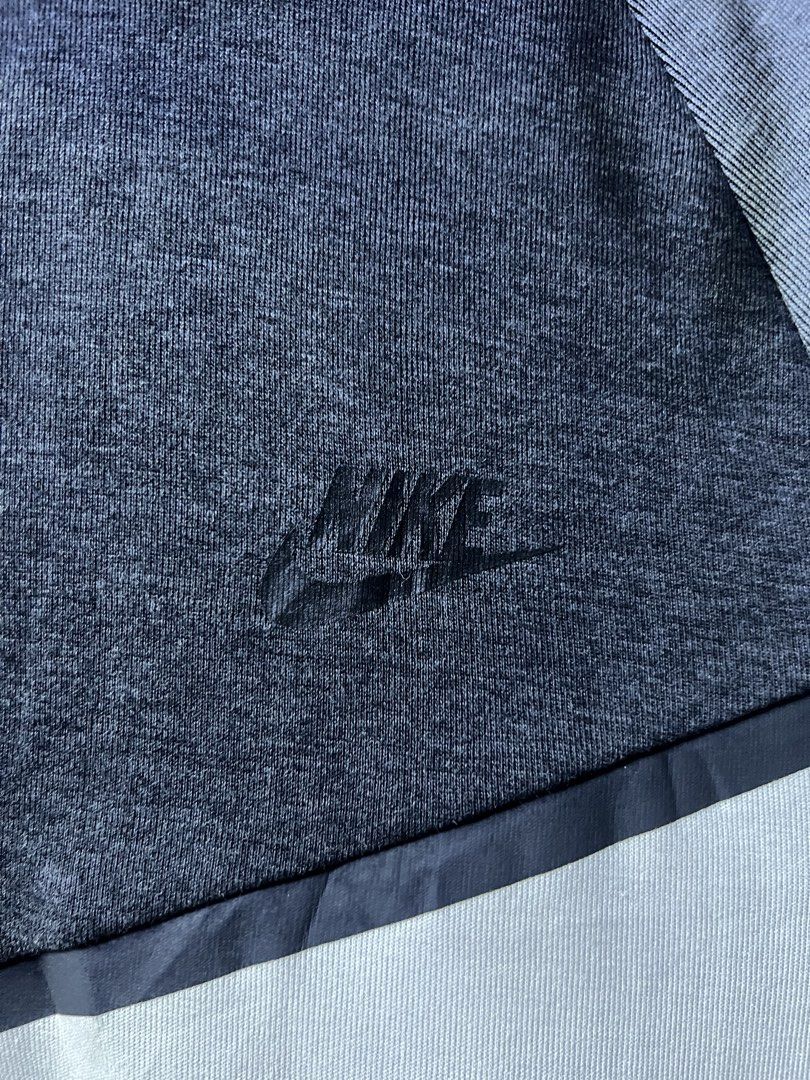 Nike tech fleece (Category: Hoodies) located in Balamban. Submitted by jersey033 (Listing ID 1469699063, Image 2). Description: As new condi No issue .