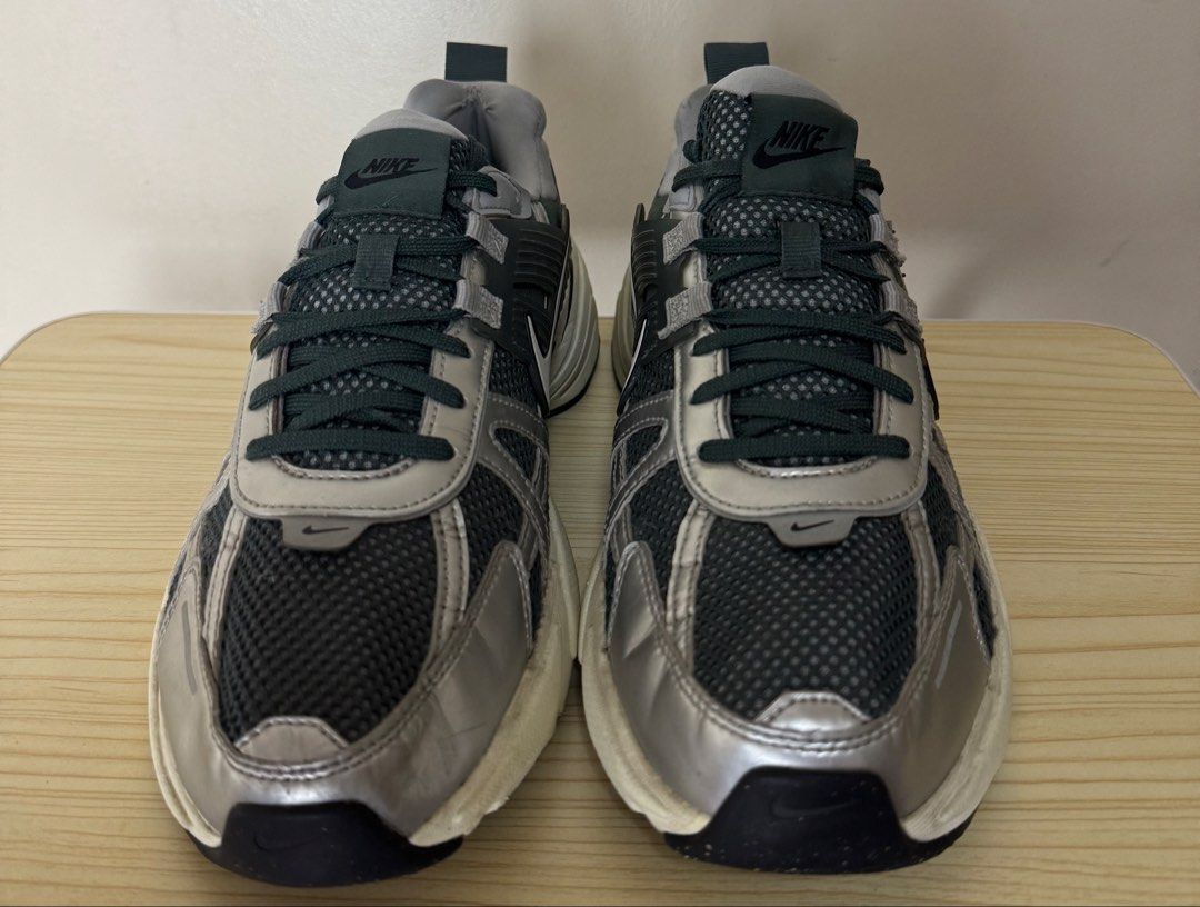 Nike V2K Run Vintage Green (Category: Sneakers) located in Davao. Submitted by cmbs141022 (Listing ID 1469703582, Image 2). Description: Nikr V2K Run Vintage Green Size EU 44.5 | US 10.5 | 28.5CM Very good condition DM to purchase 📲.