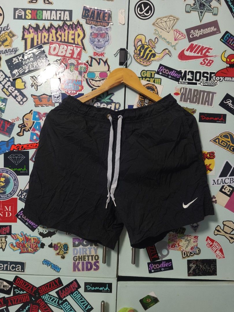 Nike Wooven Nylon Short Black (Category: Shorts) located in Banate. Submitted by StGoodies (Listing ID 1469588674, Image 1). Description: Manage your expectations waistline 32-36 lenght 15 no issue as new plus Shipping Fee .