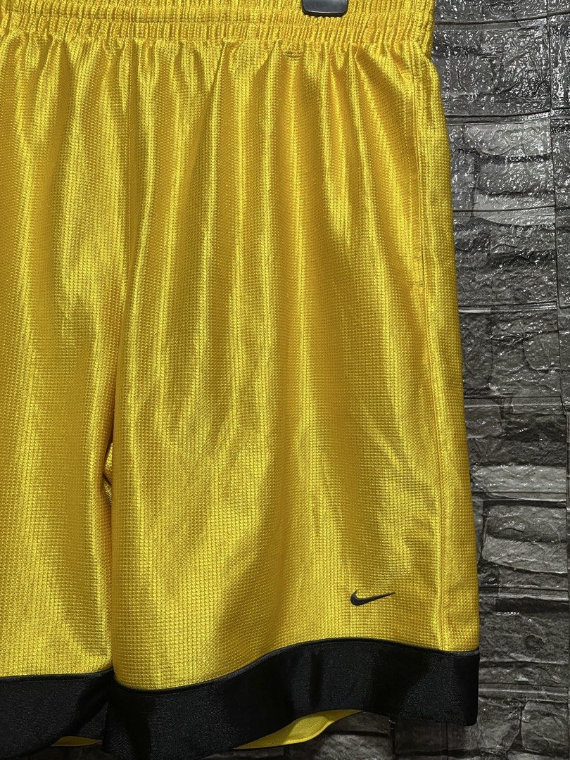 Nike Y2K Basketball Short (Category: Shorts) located in Manila. Submitted by flex_curation (Listing ID 1469703520, Image 2). Description: 34-38W 22L 13HEM IN VERY GOOD CONDITION BACOOR CAVITE LOC.
