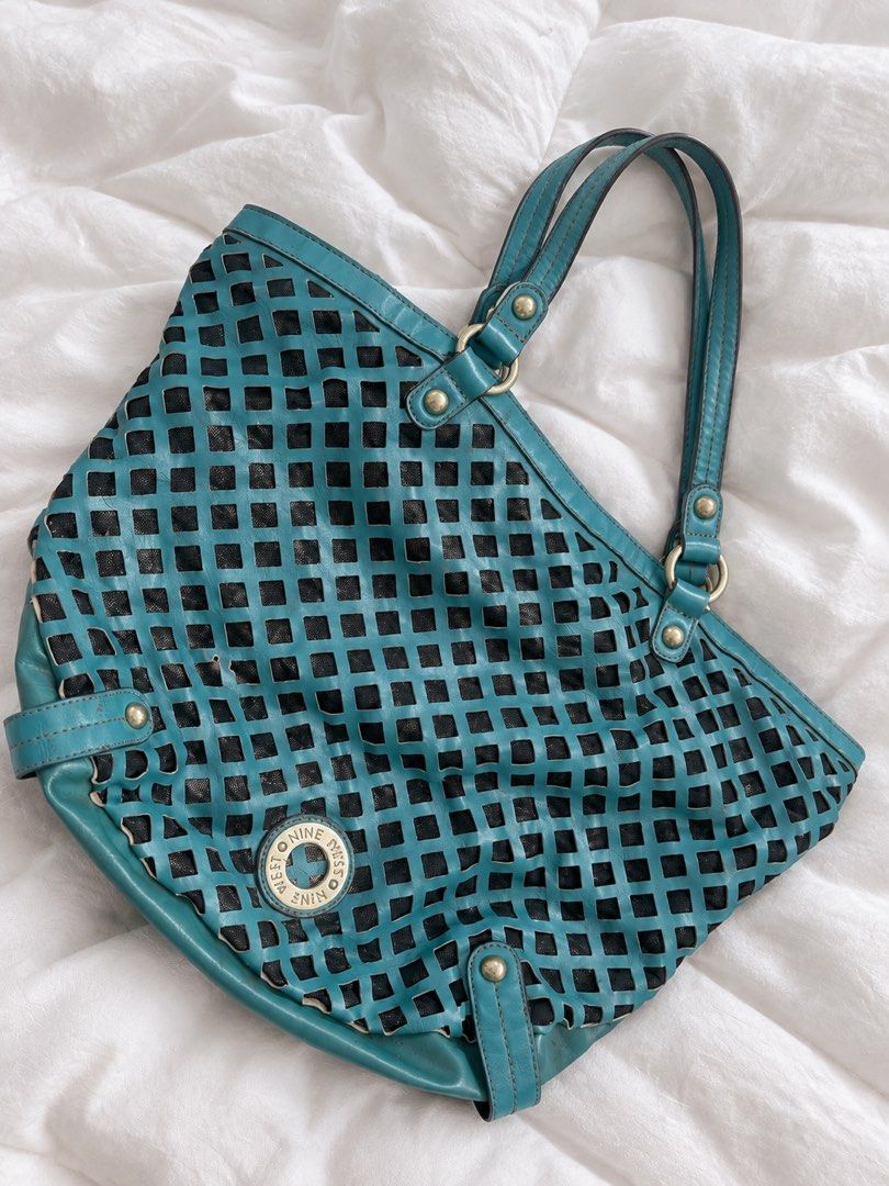 Ninewest Totebag (Category: Tote Bags) located in Manila. Submitted by lexiandco.ph (Listing ID 1469674820, Image 1). Description: .
