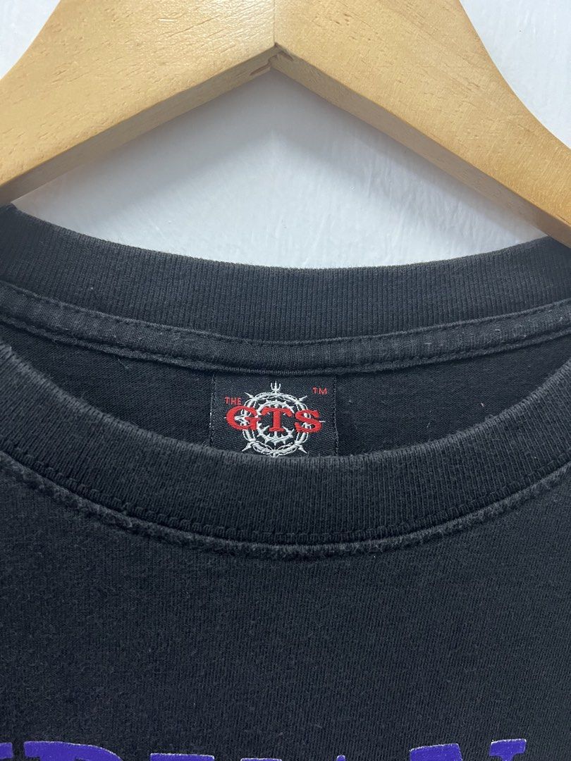 Nirvana (Category: Tshirts & Polo Shirts) located in Paka. Submitted by _bundlemy (Listing ID 1469710638, Image 3). Description: Pit18.5 Labuh24 Condition 8/10.