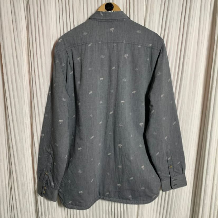 NJ172-VANS MEN'S QUILTED PADDED BUTTON DOWN JACKET (Category: Coats, Jackets and Outerwear) located in Bauang. Submitted by wintercollectionfc (Listing ID 1469612260, Image 3). Description: ❗️𝘼𝙡𝙡 𝙙𝙚𝙩𝙖𝙞𝙡𝙨 𝙥𝙤𝙨𝙩𝙚𝙙❗️ ✨𝗩Ⓐ𝗡𝗦 𝗠𝗘𝗡'𝗦 𝗤𝗨𝗜𝗟𝗧𝗘𝗗 𝗣𝗔𝗗𝗗𝗘𝗗 𝗕𝗨𝗧𝗧𝗢𝗡 𝗗𝗢𝗪𝗡 𝗝𝗔𝗖𝗞𝗘𝗧✨ ᴄᴏᴅᴇ: ɴᴊ-172 𝐏𝐫𝐢𝐜𝐞: 𝟔𝟒𝟖 + 𝐒𝐅 𝐨𝐧𝐥𝐲 ▪️ LARGE ▪️ Good as New ▪️ No issues ▪️ W 22" x L 31" ▪️ BLUE 📍Location: LA UNION (New up
