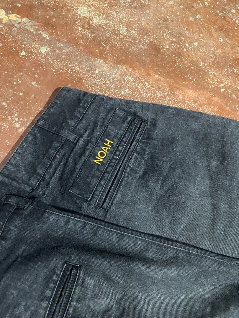 Noah pants (Category: Jeans) located in Paracale. Submitted by marthtift_88marceloveri (Listing ID 1469711423, Image 2). Description: Authentic Like new Need wash No issue.