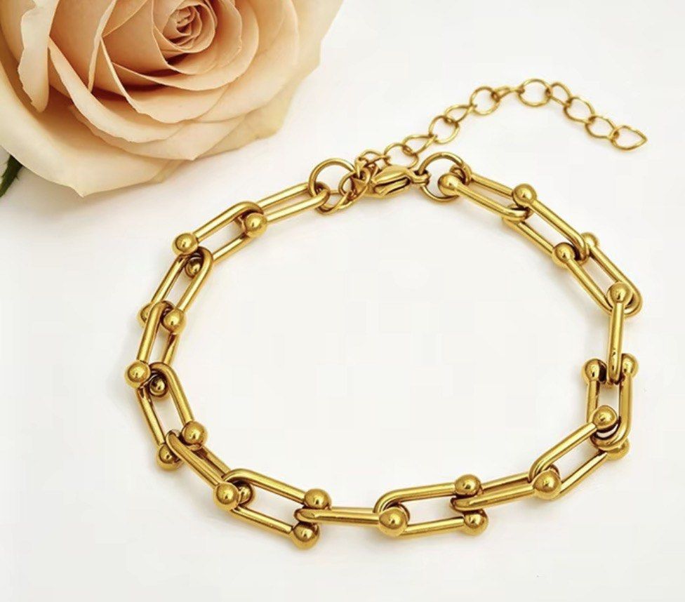 Non tarnish hardware bracelet titanium (Category: Bracelets) located in Manila. Submitted by vintageaccessories (Listing ID 1469584076, Image 1). Description: .