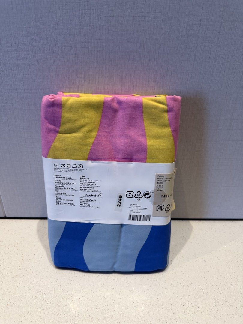 nxnxx (Category: Bedding & Towels) located in Quezon City. Submitted by k_ly45 (Listing ID 1469627593, Image 3). Description: For all colour lovers! This duvet cover set with waves of blue on one side and waves of pink and yellow on the other, brings a cheerful look paired with a smooth and soft cotton/viscose blended fabric. The cotton/viscose blend gives you a soft material. The cotton breathes and absorbs moisture while viscose, made from wood