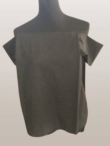 O black off shoulder blouse Japan M (Category: Blouses) located in Marikina City. Submitted by minimalistmanila (Listing ID 1461129890, Image 1). Description: New black O off shoulder blouse. Semi thick fabric. From Japan. Order now! .