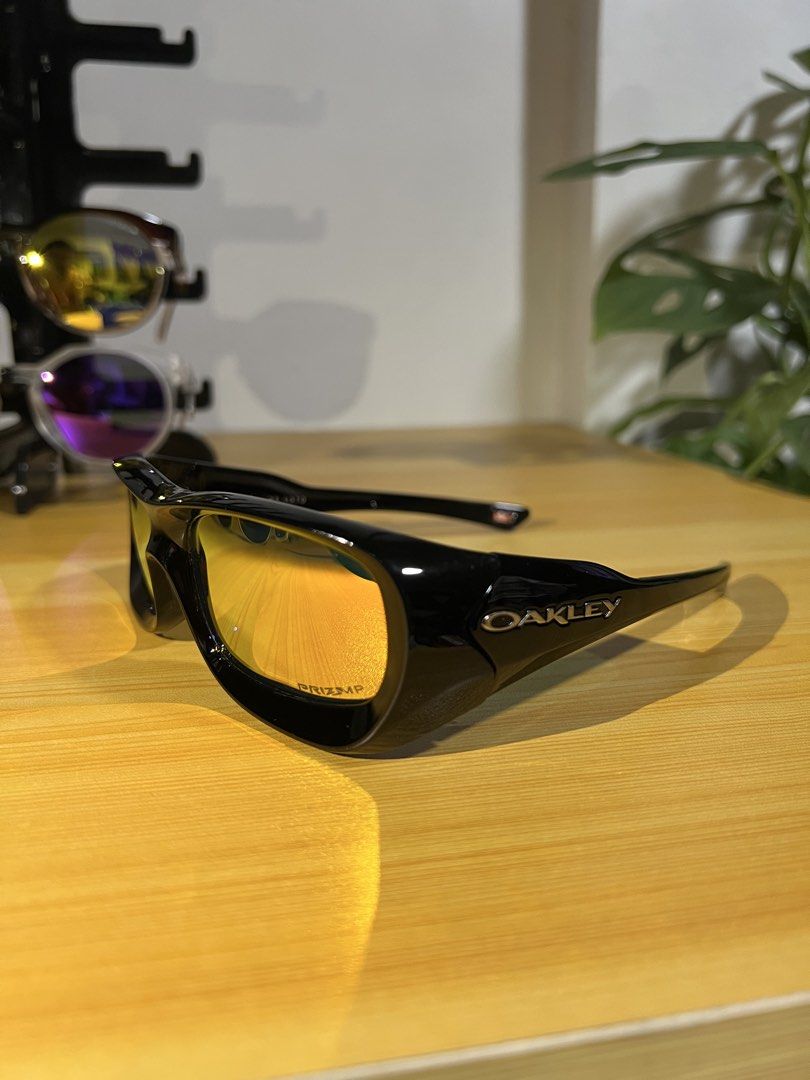 Oakley De Soto (Category: Sunglasses & Eyewear) located in Manila. Submitted by vaultoptics (Listing ID 1469624742, Image 1). Description: Unit only Loc: Pasig City.