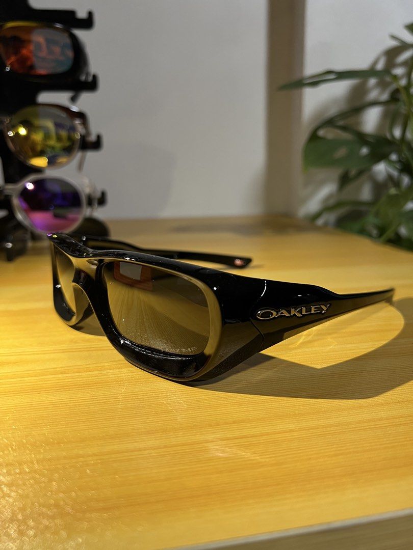 Oakley De Soto (Category: Sunglasses & Eyewear) located in Manila. Submitted by vaultoptics (Listing ID 1469624972, Image 2). Description: Unit Only Loc Pasig .